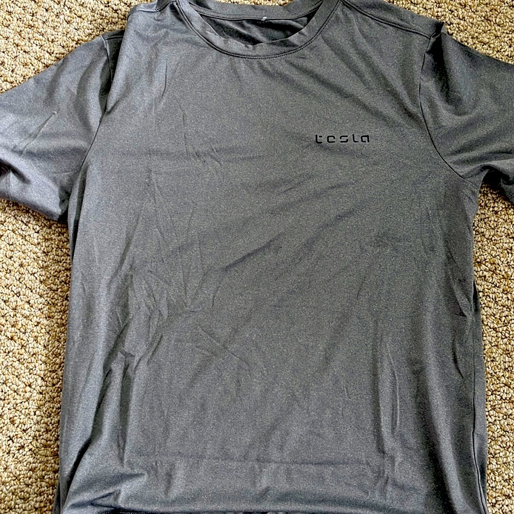Tesla tee